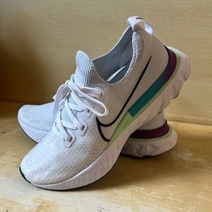 Nike Infinity Reacts Women’s 10